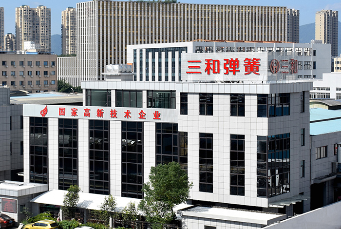 ?鋼襯塑儲罐和鋼襯膠儲罐的區別比較